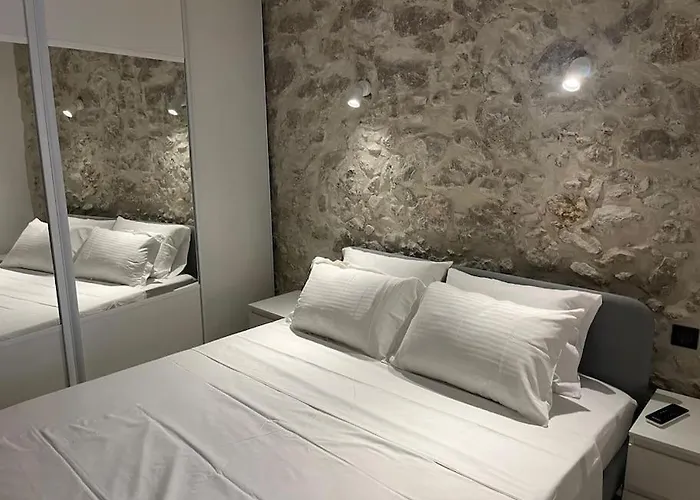Moringa - New Unit For 2 Ac Close To Apartment *
